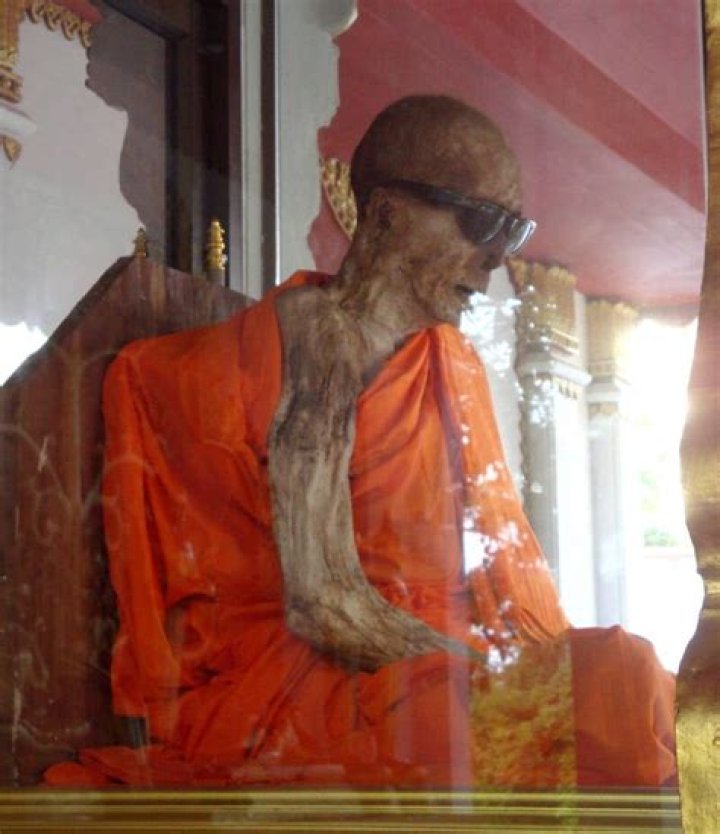 9 Bizarre Attempts At Immortality And Eternal Youth Throughout History