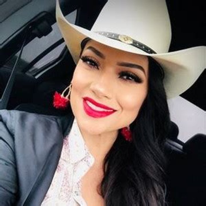 Alejandra Rojas Age | Wiki, Net worth, Bio, Height, Boyfriend ?