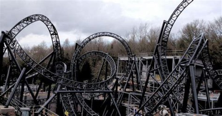 Four Of History's Most Dangerous Theme Park Rides