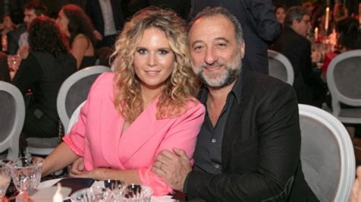 Frank Tapiro Épouse