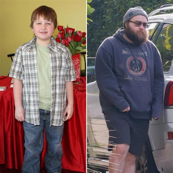 How tall is Angus T Jones