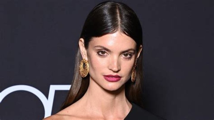 How tall was Charlbi Dean Kriek