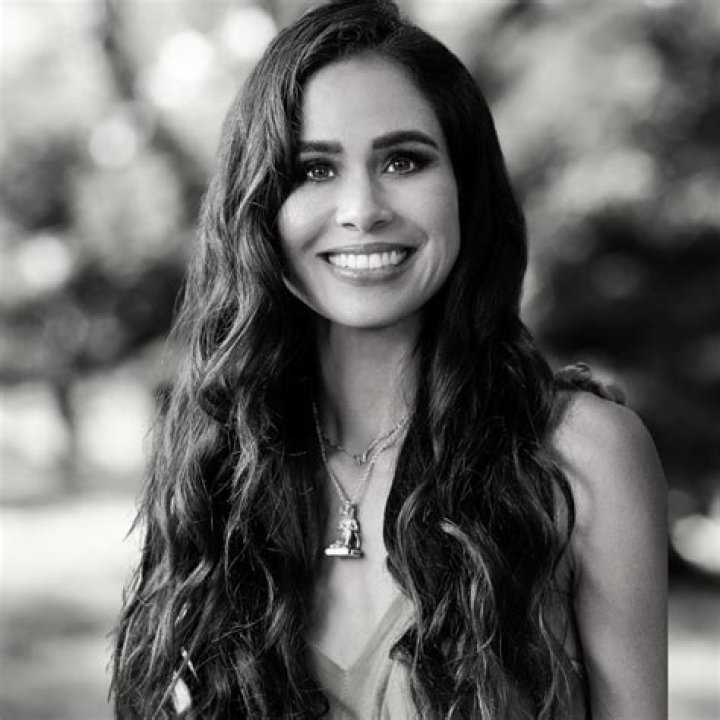 Kimberly Snyder – Celebsgraphy