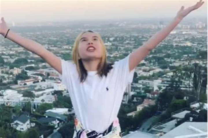 Lil Tay Net Worth 2021.