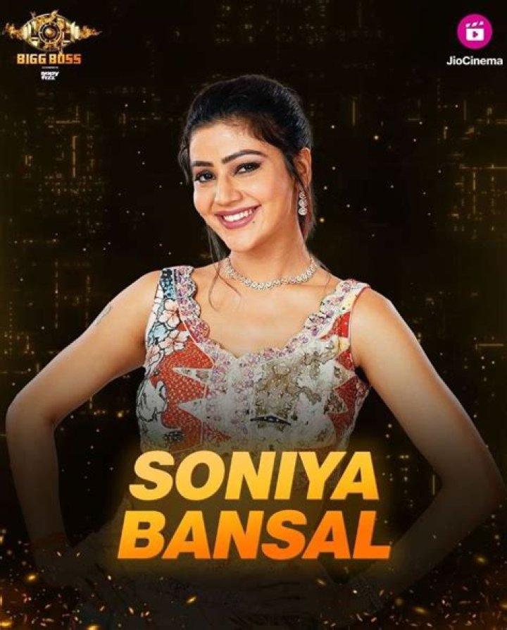 Soniya Bansal Wiki, Age, Height, Boyfriend, Bigg Boss, Family, Net worth & More